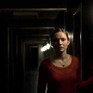 Neel Ronholt as Katrine