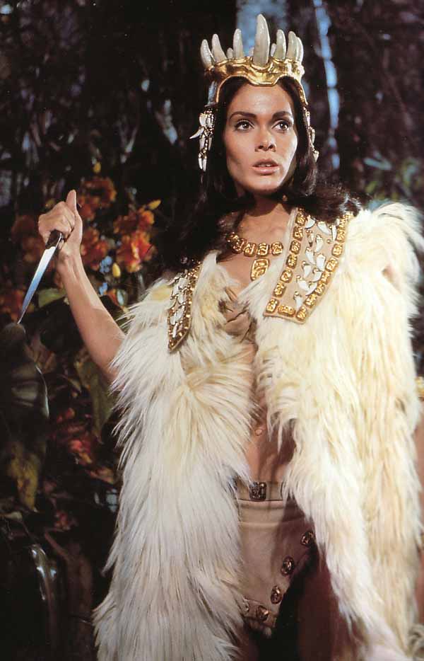 Martine Beswicke in PREHISTORIC WOMEN