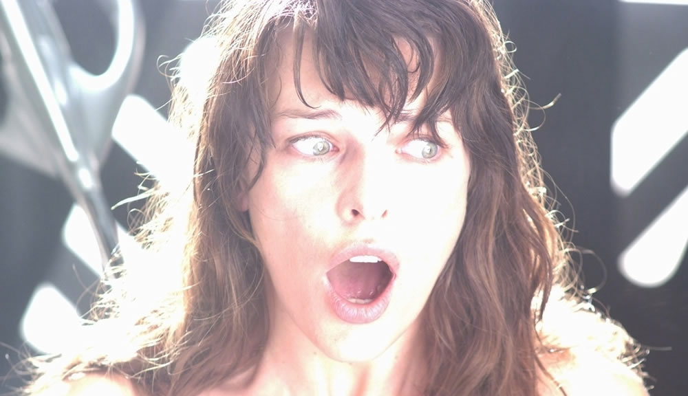 Milla Jovovich in THE FOURTH KIND