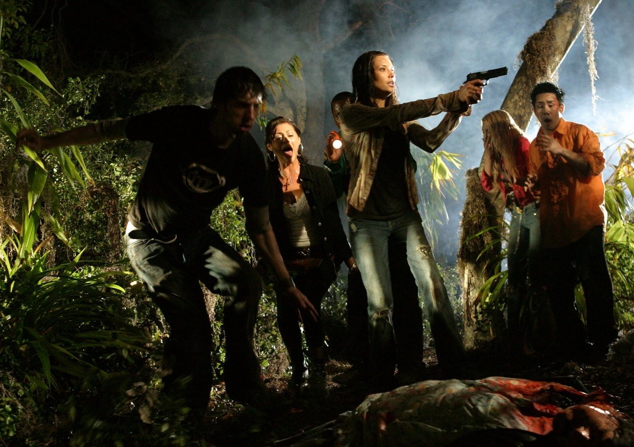 A tour of the swamp turns to terror in the horror homage HATCHET. 