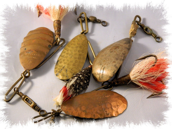 Vintage Fishing Lure Lot 2 Flash Baits Red Fish Sutton Company 38s -   Canada