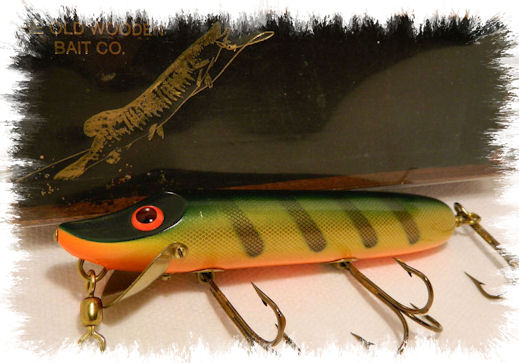 WWII ERA Suick Thriller Wooden Musky Lure Older Than Vintage, 1942 -   Canada